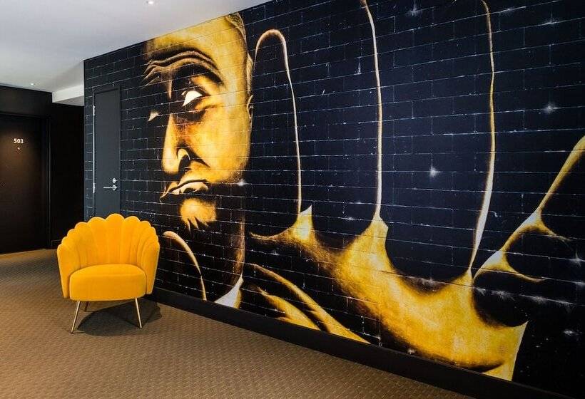 هتل Ibis Christchurch