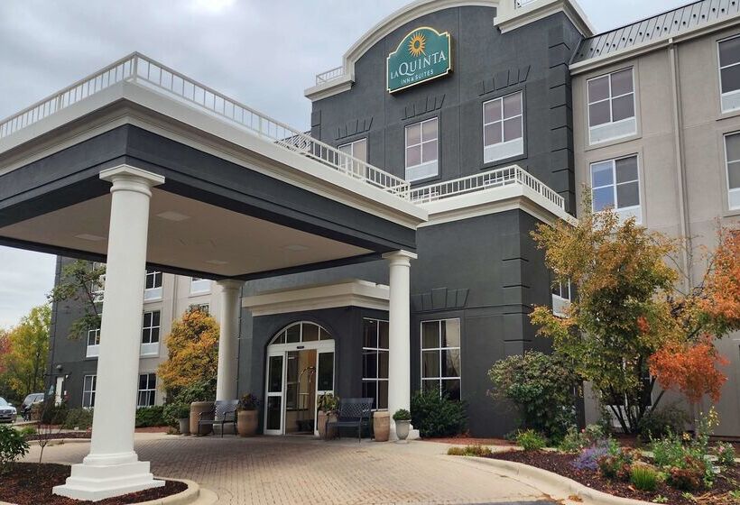 فندق La Quinta By Wyndham Milwaukee Sw New Berlin