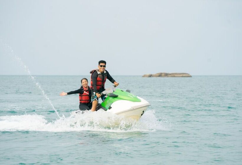 فندق Mayang Sari Beach Resort