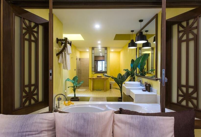 هتل New Star Beach Resort