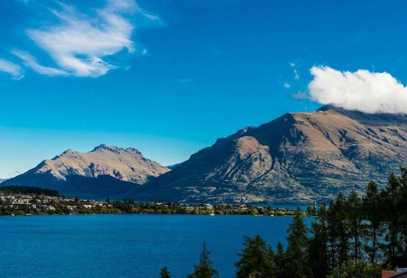 هتل Oaks Queenstown Club Suites