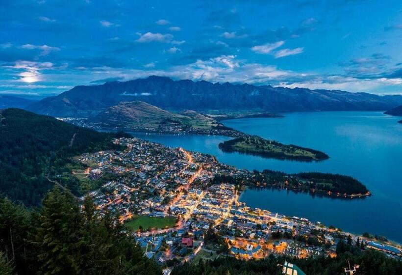 هتل Oaks Queenstown Club Suites