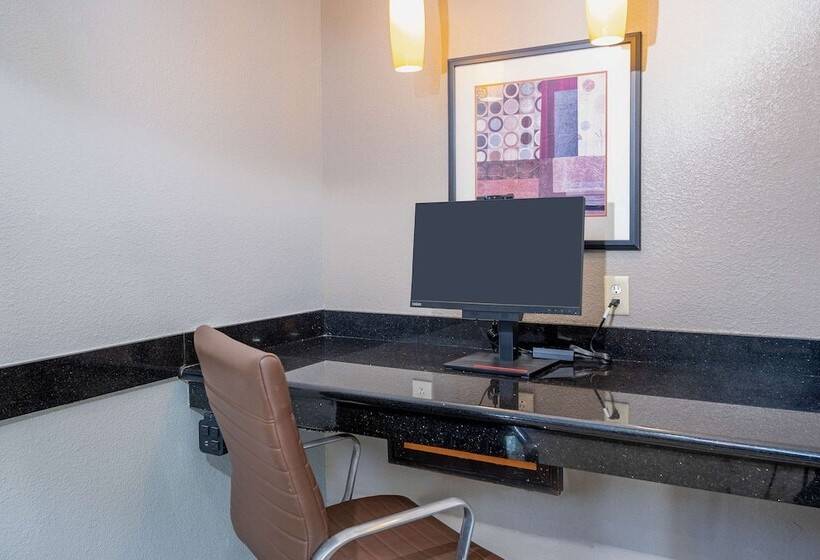 هتل Quality Suites Ne Indianapolis Fishers