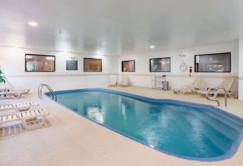 هتل Quality Suites Ne Indianapolis Fishers
