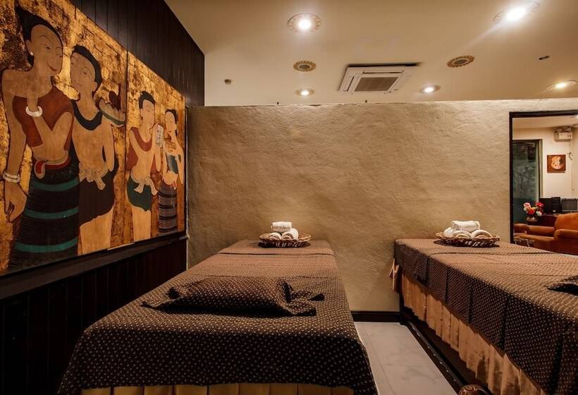 هتل Raming Lodge