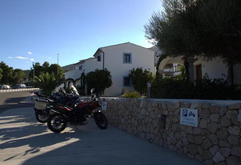 בית מלון כפרי Resort Nuraghe Arvu