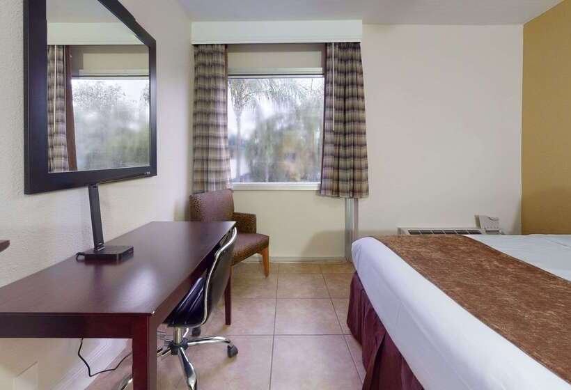 هتل Rodeway Inn And Suites Fort Lauderdale Airport And Cruise Port