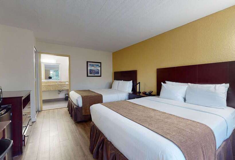 Hotel Rodeway Inn And Suites Fort Lauderdale Airport And Cruise Port