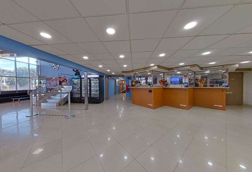 هتل Rodeway Inn & Suites Fort Lauderdale Airport & Cruise Port
