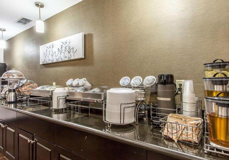 酒店 Sleep Inn & Suites Near I 90 And Ashtabula