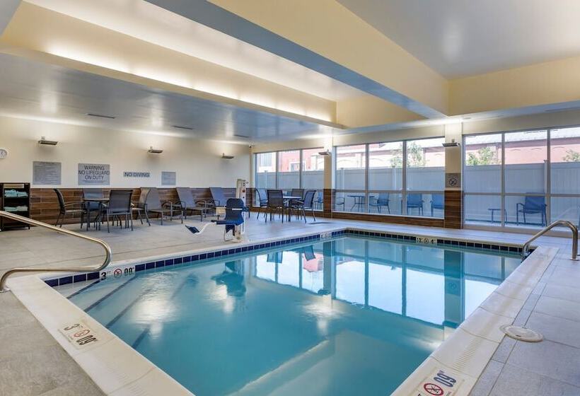 هتل Fairfield By Marriott Inn & Suites Sandusky
