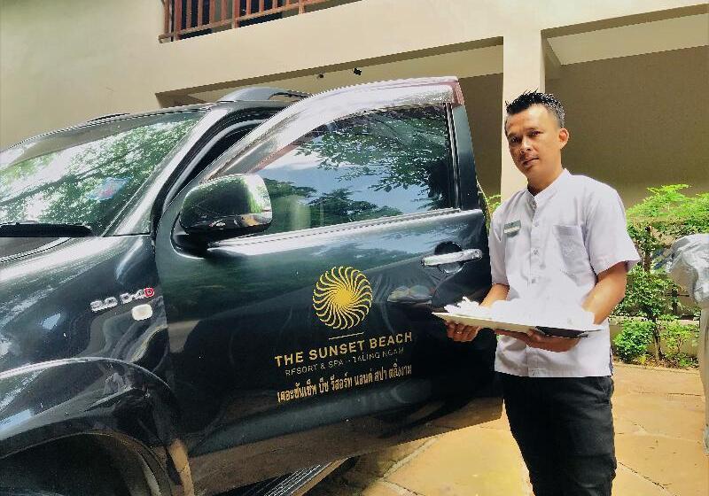 酒店 The Sunset Beach Resort & Spa Taling Ngam