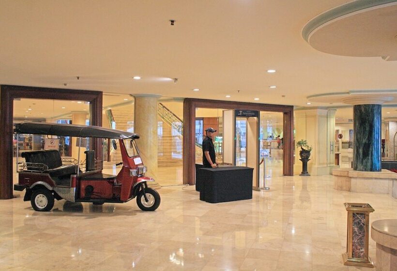 Hotel Tunjungan  Surabaya