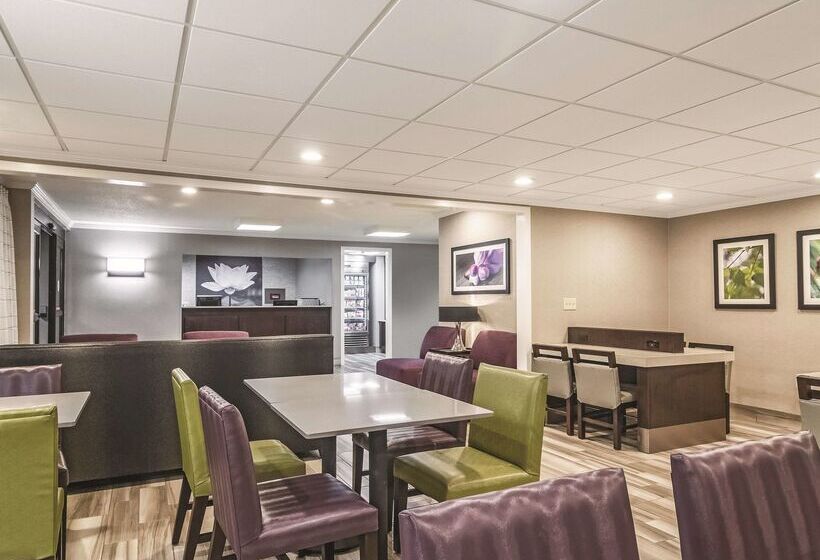 هتل Wingate By Wyndham Brunswick Ga I 95