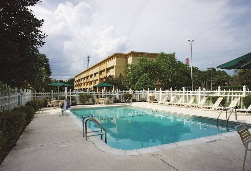 هتل Wingate By Wyndham Brunswick Ga I 95