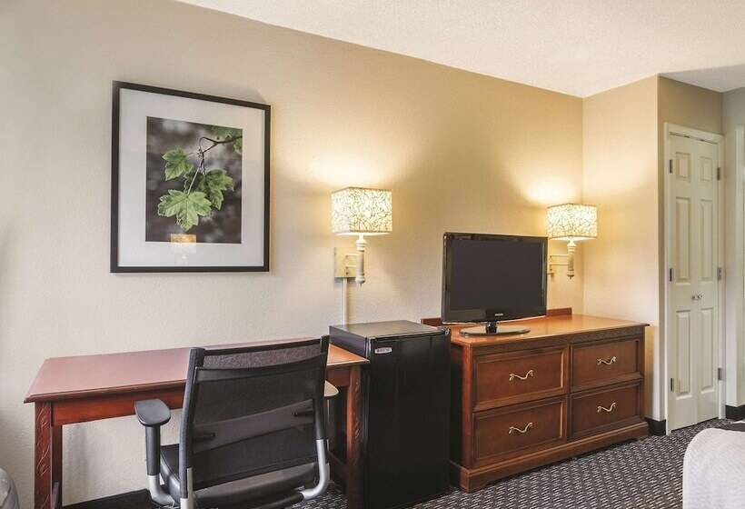 هتل Wingate By Wyndham Brunswick Ga I 95