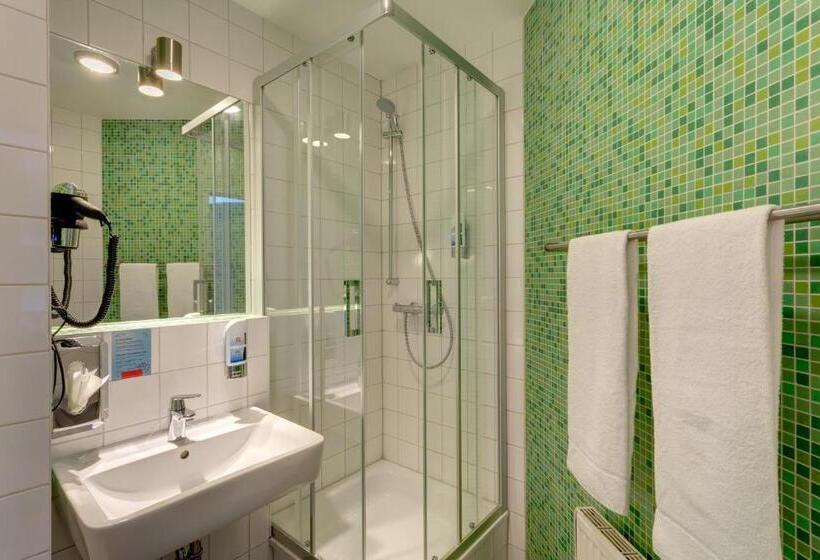 Fotos del hotel Meininger Hotel Berlin Alexanderplatz:  17