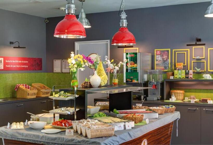 Fotos del hotel Meininger Hotel Berlin Alexanderplatz:  26