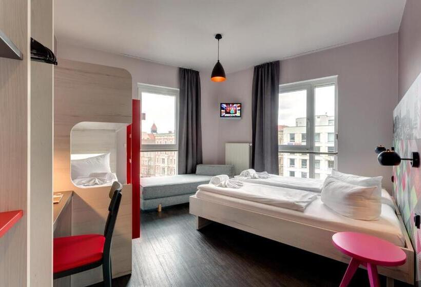 Fotos del hotel Meininger Hotel Berlin Alexanderplatz:  8