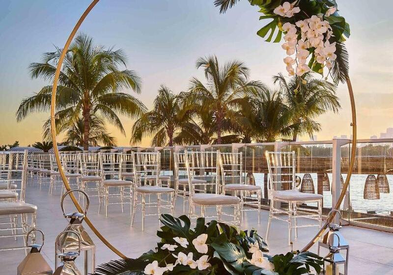 اقامتگاه Mondrian South Beach