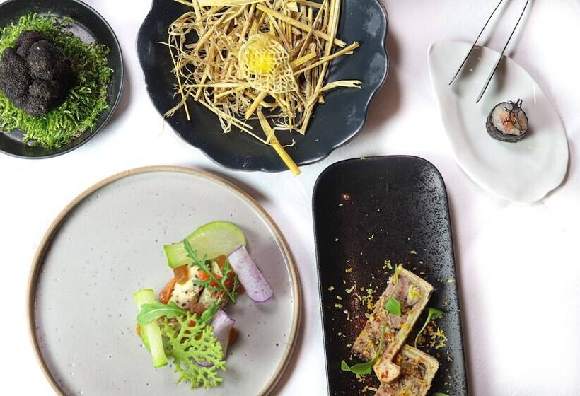 호텔 Eclosion Château Hôtel & Restaurant