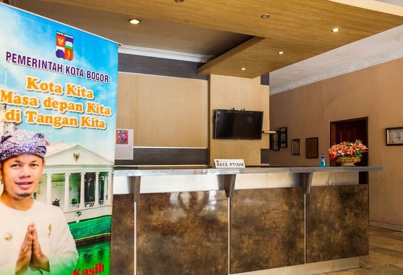 هتل Spot On 3858 Elsana Transit