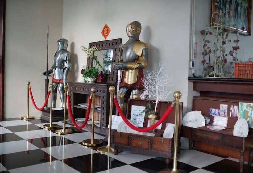 هتل Empire Pacific Castle 龍潭科學園區 六福村 小人國 幼獅工業園區