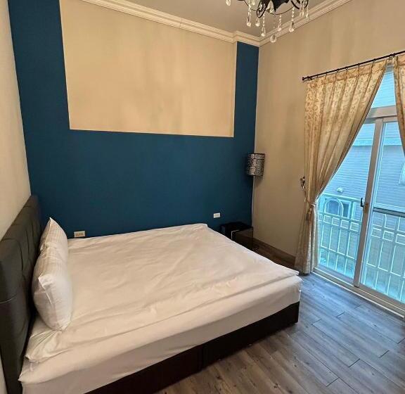 هتل Empire Pacific Castle 龍潭科學園區 六福村 小人國 幼獅工業園區