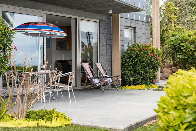 فندق Golden Sand Beachfront Accommodation