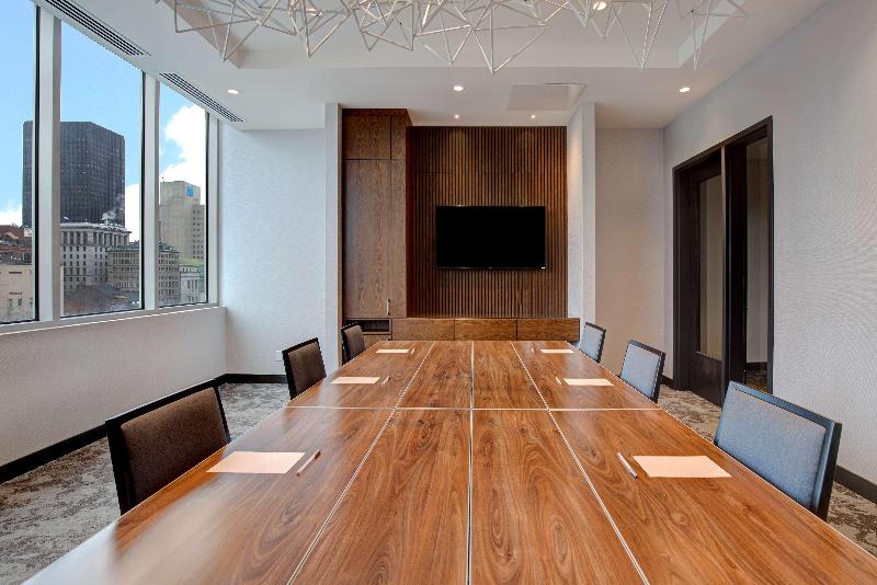 בית מלון כפרי Hampton Inn By Hilton Montreal Downtown