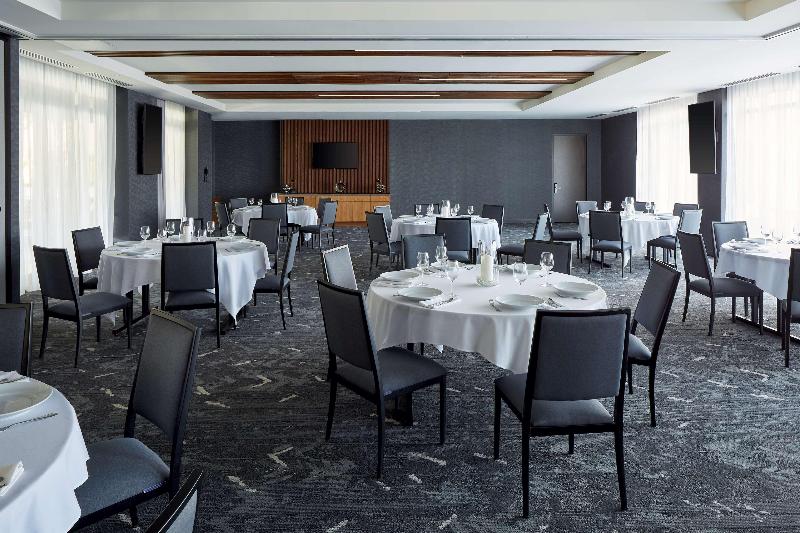 בית מלון כפרי Hampton Inn By Hilton Montreal Downtown