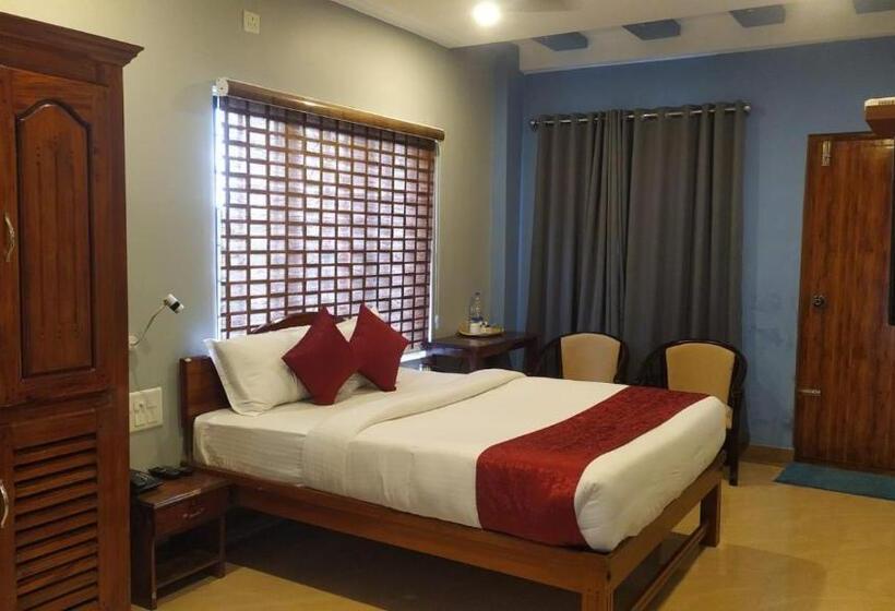 호텔 Laurel Heights Resort Idukki