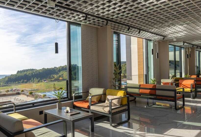 هتل Movenpick Resort And Spa Fruske Terme