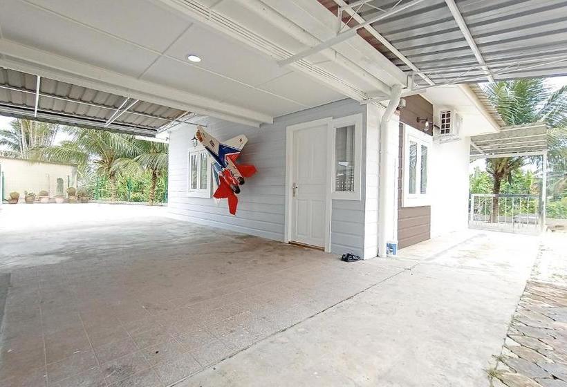 酒店 Oyo 90188 Sibu Aeroplane Homestay2u