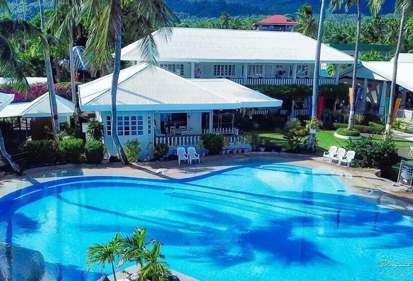 هتل Paras Beach Resort