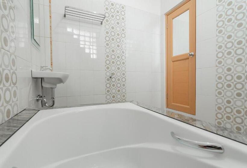 هتل Reddoorz Syariah Plus @ Perintis Guesthouse Tasikmalaya