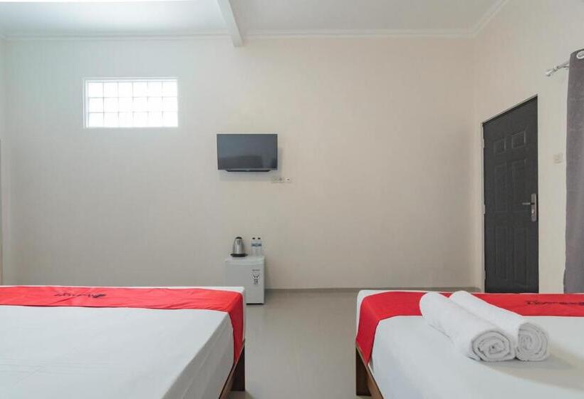 هتل Reddoorz Syariah Plus @ Perintis Guesthouse Tasikmalaya