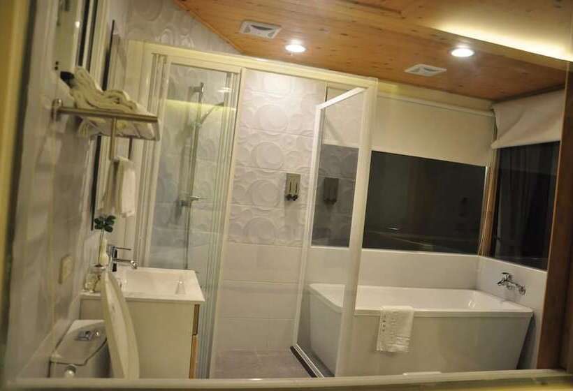 هتل Rensheng Resort