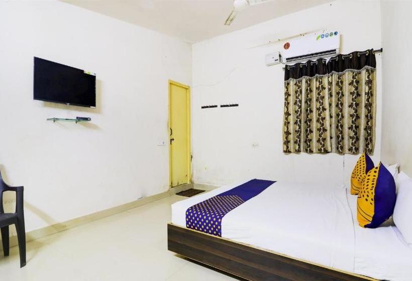 Hotel Spot On 76184 Laxmi Residency