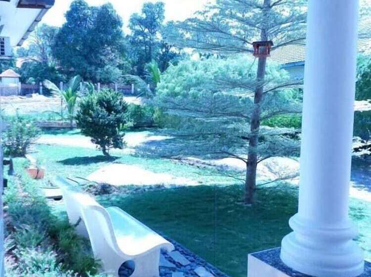 هتل Villa Solihin