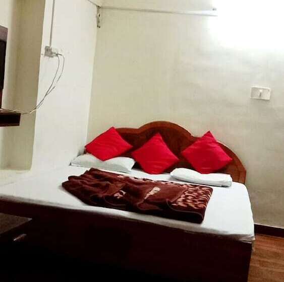 فندق Goroomgo Broadway Nainital