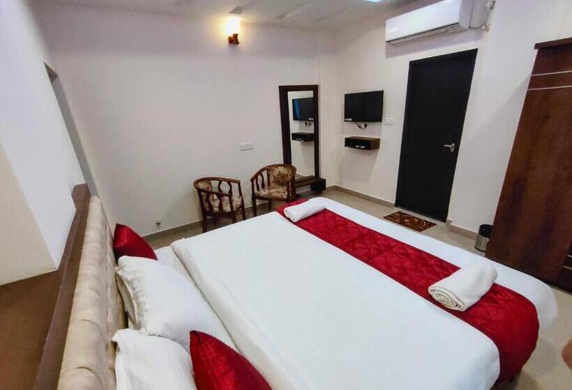 فندق Kings Court Guest Inn