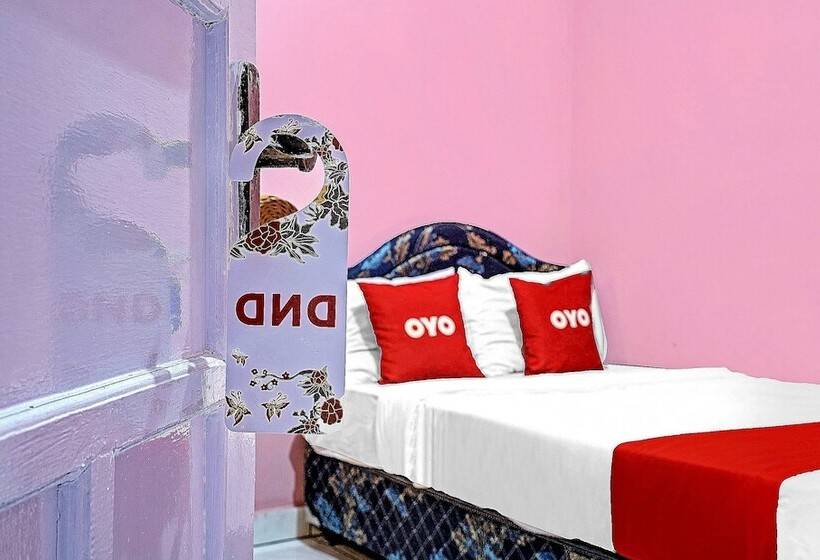 هتل Oyo 90289 Lestari Syariah Homestay