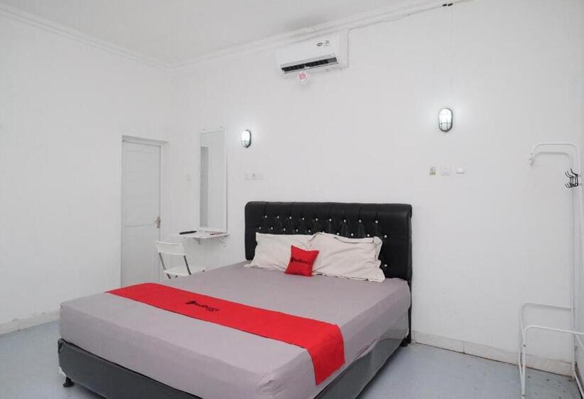 فندق Reddoorz Syariah At Griya Merbotan Demak