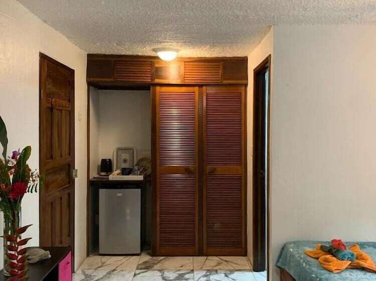 پانسیون Casa Mambo