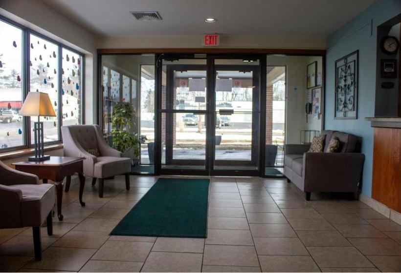 فندق Amerivu Inn And Suites Shawano Wi