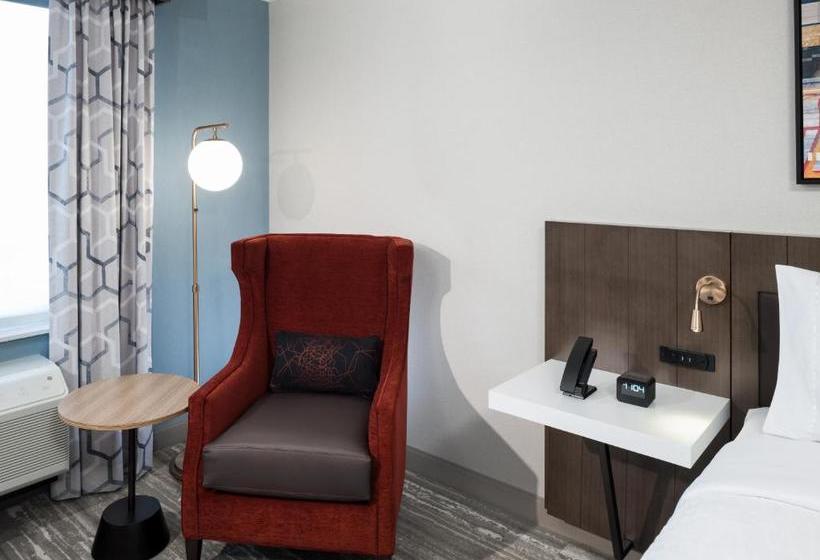 Hotel Hilton Garden Inn Madison Downtown