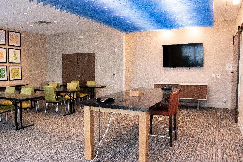 בית מלון כפרי Holiday Inn Express & Suites Tuscaloosa East, An Ihg