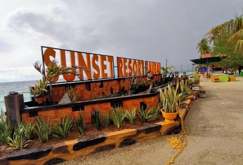 فندق Reddoorz @ Sunset Resort Bau Bau