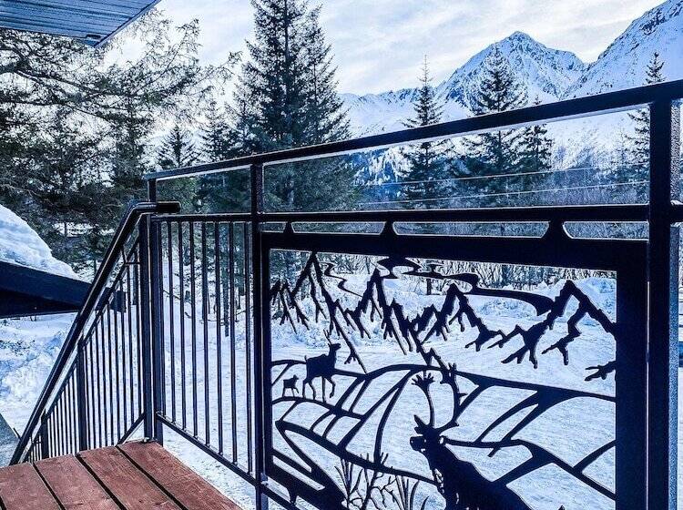 هتل Spruce Lodge